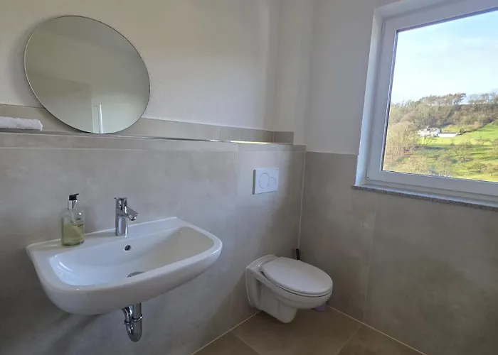 Malerischer Panoramablick Worgberg 公寓